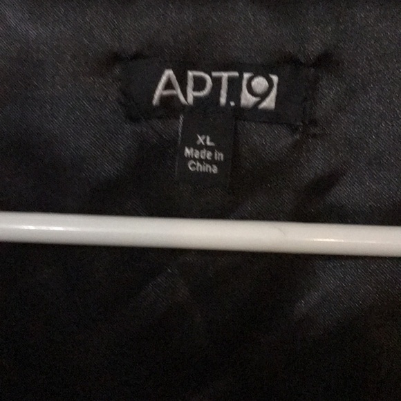 Luxurious Apt 9 Woman’s Faux fur Winter Vest In Brown. - Picture 3 of 4